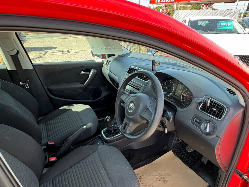 Volkswagen Polo 1.2 Match Edition Hatchback Euro Red #4