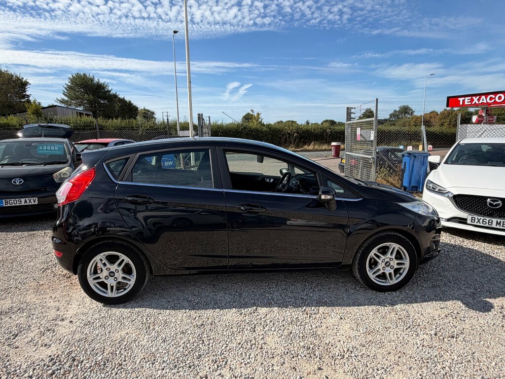 Ford Fiesta 1.25 Zetec Euro 5 Red #10
