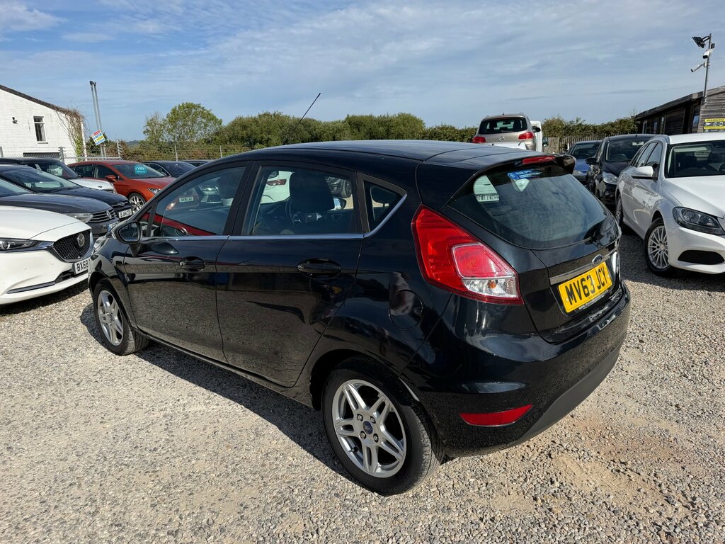 Ford Fiesta 1.25 Zetec Euro 5 Red #7