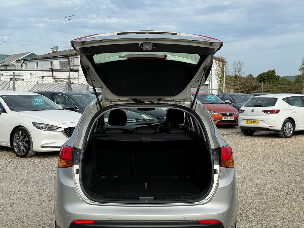 Kia Ceed Estate 1.6 Crdi 2 Sportswagon Euro 5 201 Silver #14