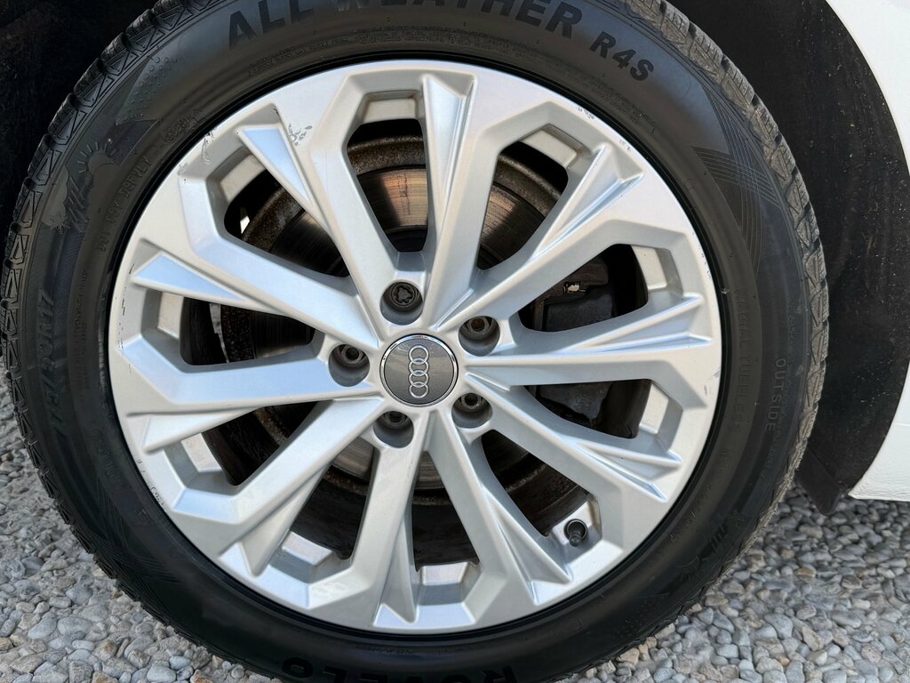 Audi A4 2.0 Tdi 30 Technik Saloon S Tronic Euro White #2