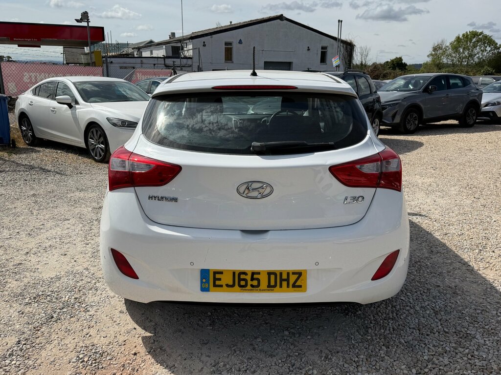 Hyundai I30 Estate 1.6 Crdi Blue Drive Se Tourer Euro 6 Ss Red #8