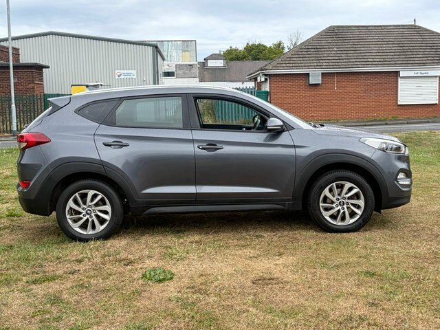 Hyundai Tucson 2018 1.6 Gdi Blue Drive Se Nav Suv Manu Grey #4