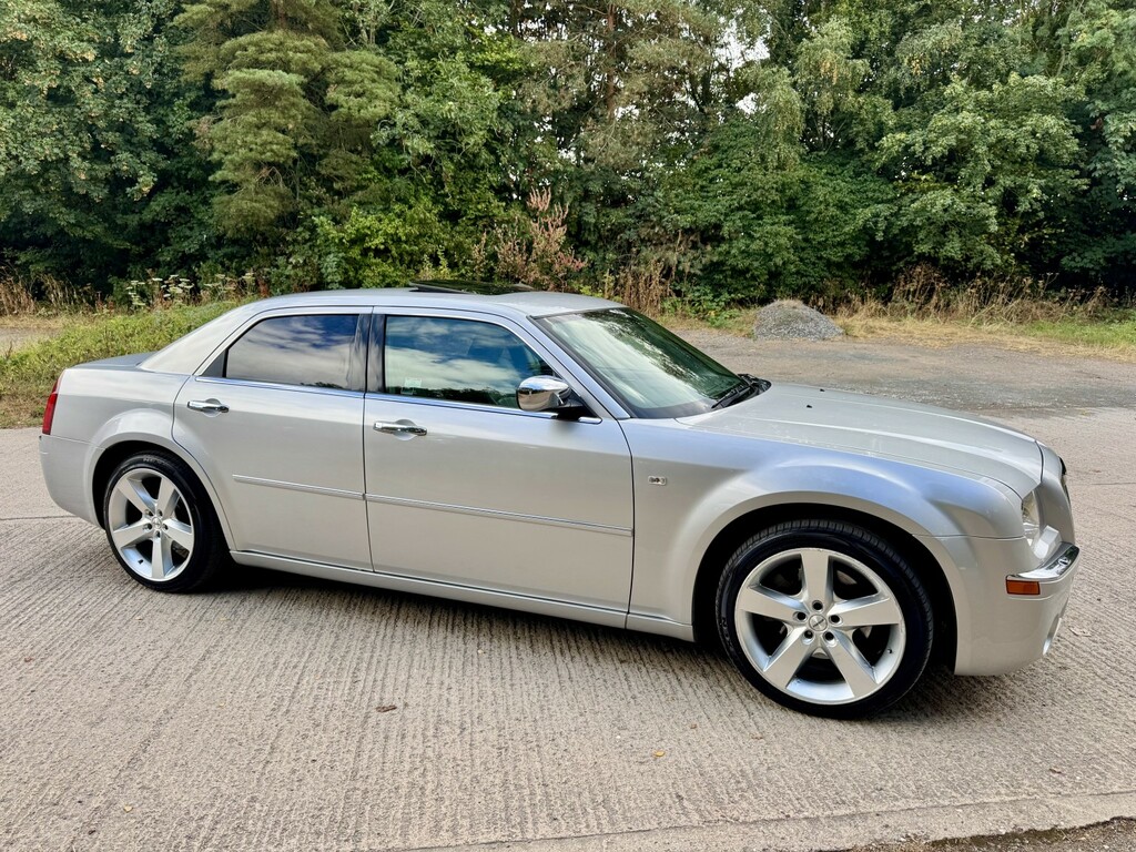 Chrysler 300C Crd Silver #28