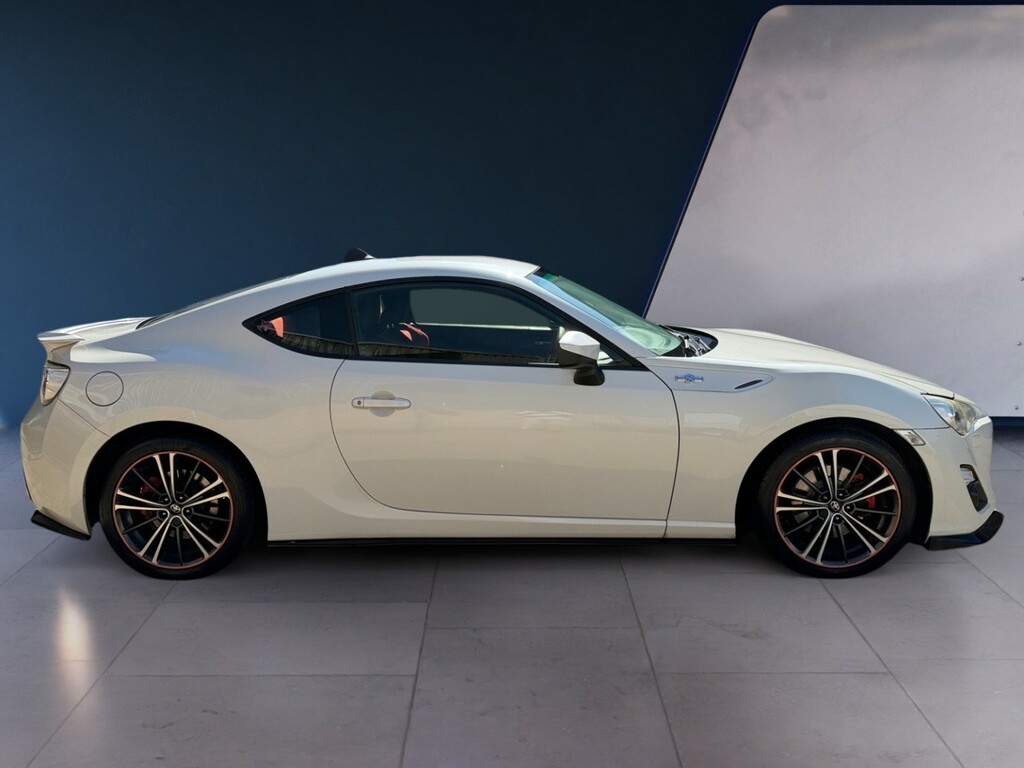 Toyota GT86 2.0 Boxer D-4s White #4