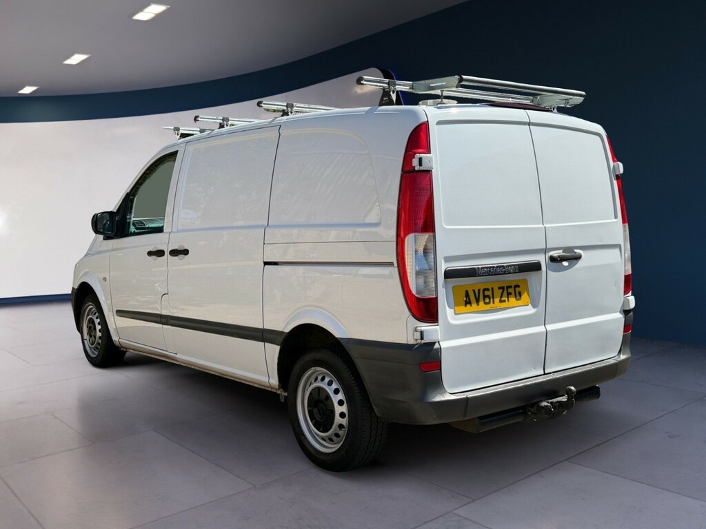 Mercedes-Benz Vito 2.1 110 Cdi White #6
