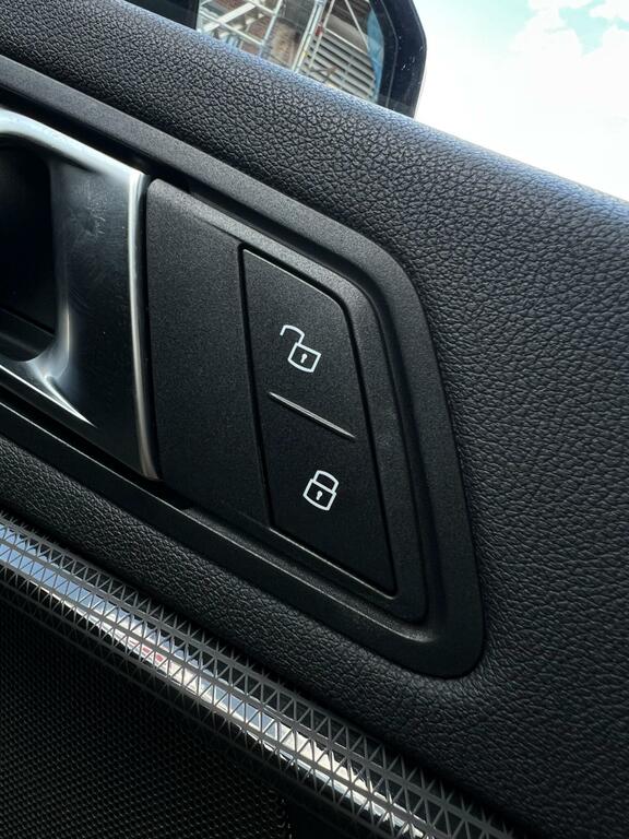 BMW 1 Series 118I M Sport Black #40