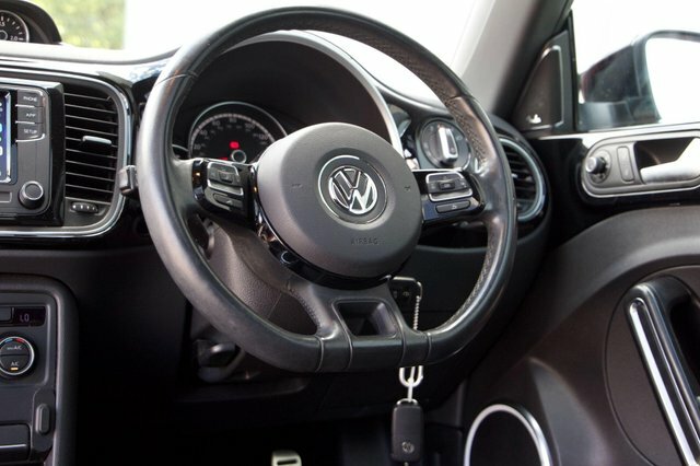 Volkswagen Beetle 2.0 Sport Tdi Dsg 139 Bhp Yellow #25