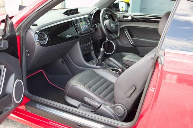 Volkswagen Beetle 2015 1.4 Tsi Bluemotion Tech Sport Euro 6 Ss Red #5