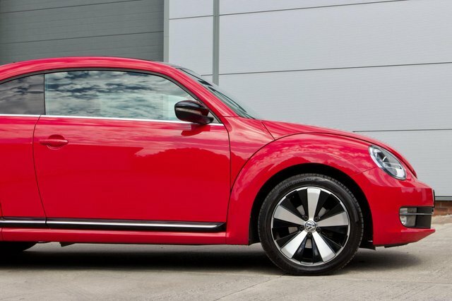 Volkswagen Beetle 2.0 Sport Tdi Dsg 139 Bhp Yellow #56