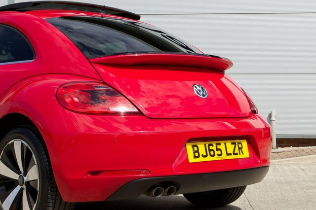 Volkswagen Beetle 2.0 Sport Tdi Dsg 139 Bhp Yellow #13
