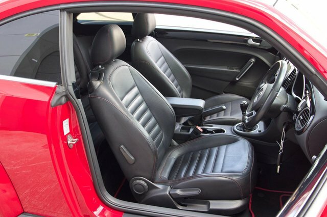 Volkswagen Beetle 2.0 Sport Tdi Dsg 139 Bhp Yellow #37
