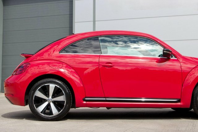 Volkswagen Beetle 2.0 Sport Tdi Dsg 139 Bhp Yellow #55