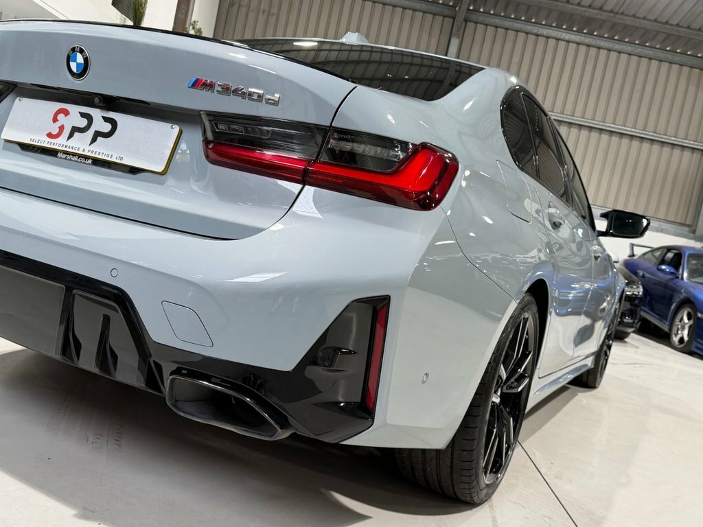 BMW 3 Series 3.0 M340d Mht Saloon Hybrid Xdrive Grey #5