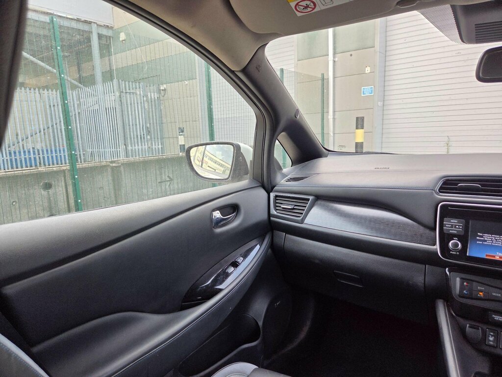 Nissan Leaf 80Kw Black Edition 30Kwh Black #21