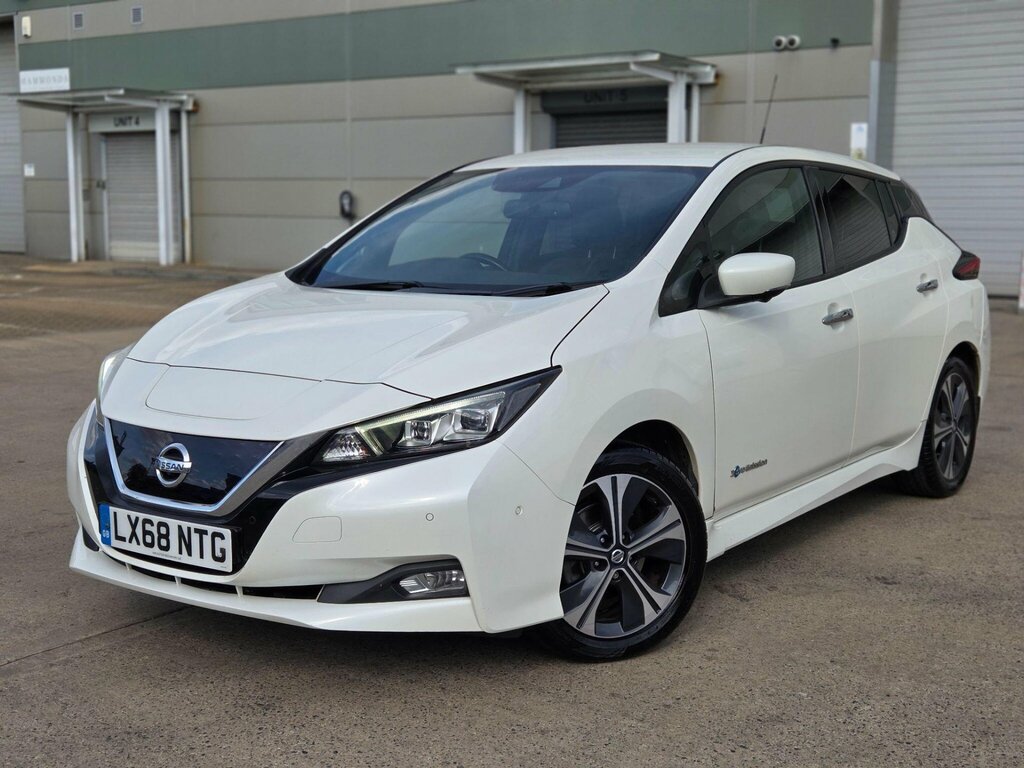 Nissan Leaf 40Kwh Tekna White #2