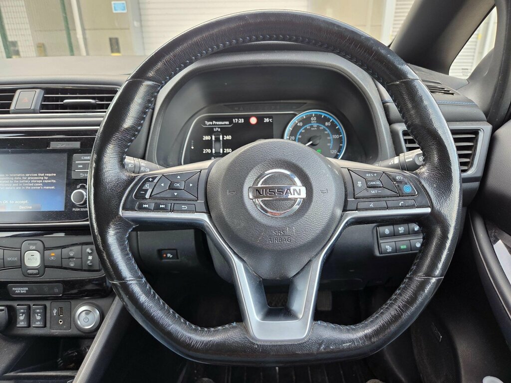 Nissan Leaf 80Kw Black Edition 30Kwh Black #27