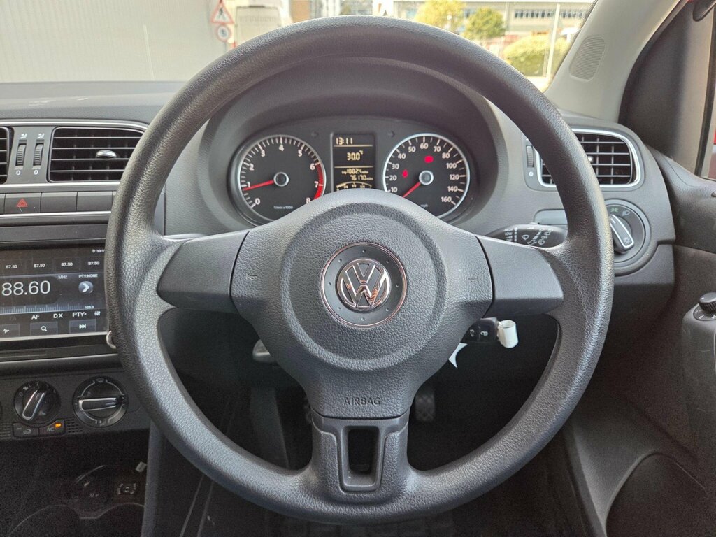 Volkswagen Polo Se White #32
