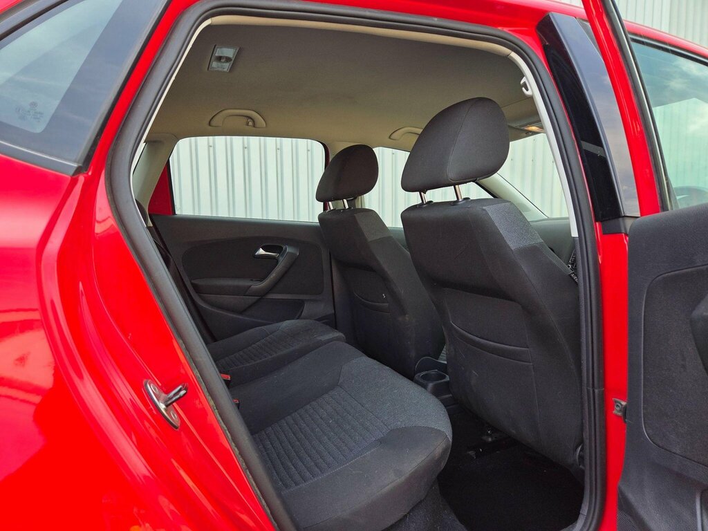 Volkswagen Polo Se White #26
