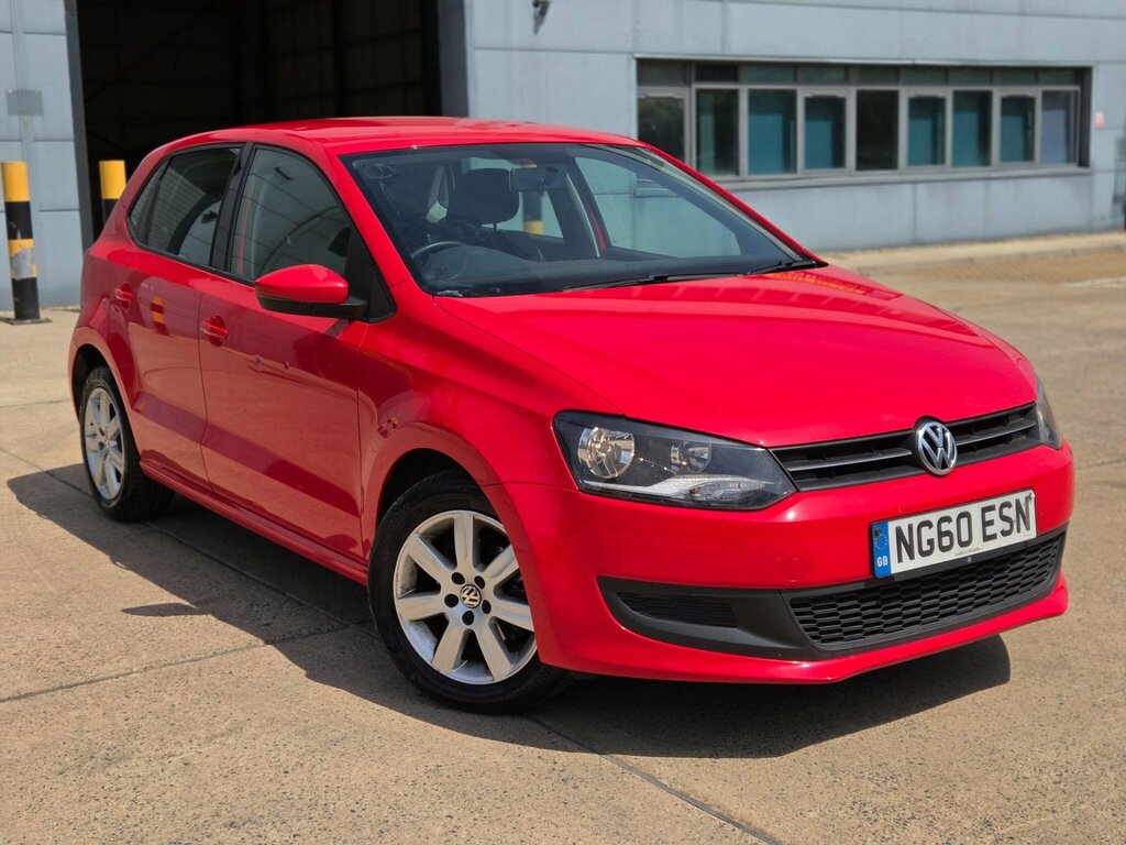 Volkswagen Polo Se White #1