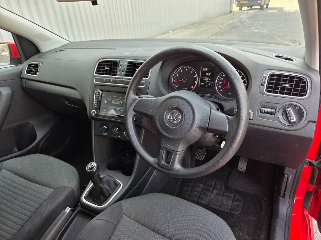 Volkswagen Polo Se White #20