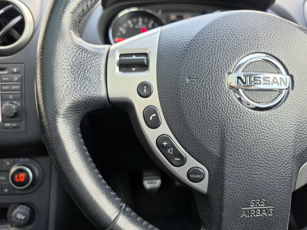 Nissan Qashqai 1.6 Acenta Grey #40