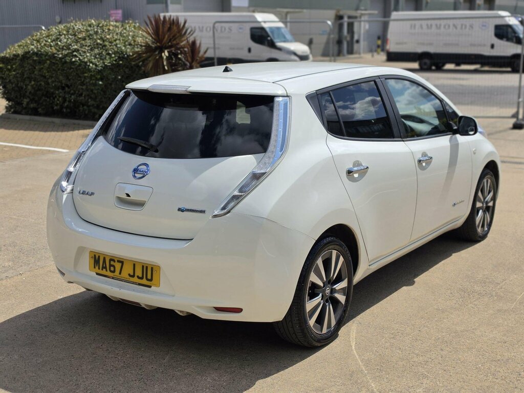 Nissan Leaf 30Kw Tekna With 3.3Kw Charger And Bose Audio Sat Red #13