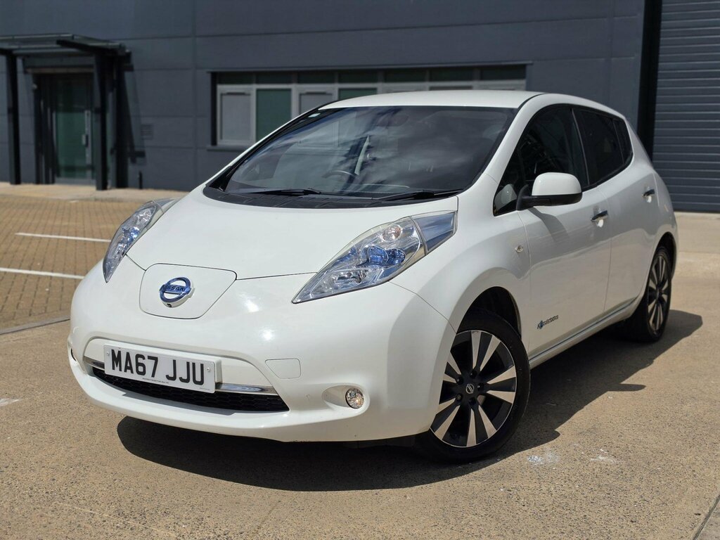 Nissan Leaf 30Kw Tekna With 3.3Kw Charger And Bose Audio Sat Red #9