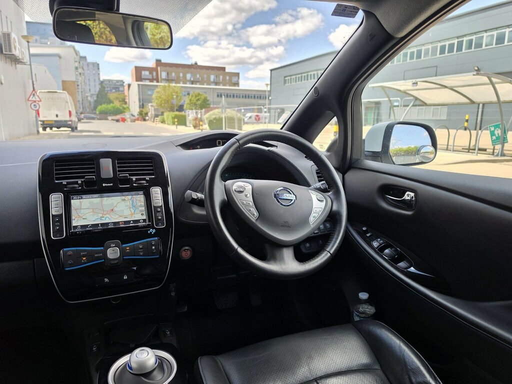 Nissan Leaf 30Kw Tekna With 3.3Kw Charger And Bose Audio Sat Red #22
