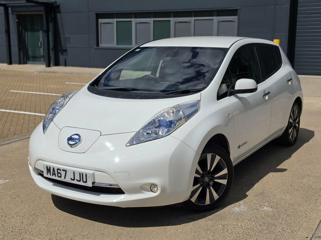Nissan Leaf 30Kwh Tekna White #2