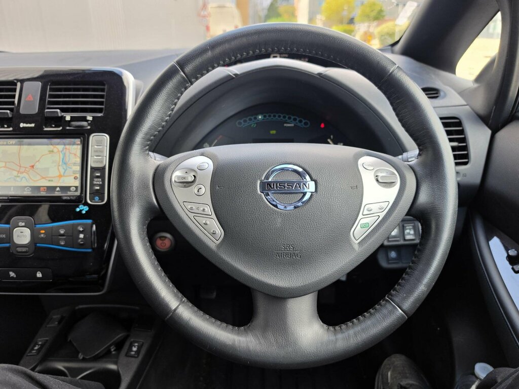 Nissan Leaf 30Kw Tekna With 3.3Kw Charger And Bose Audio Sat Red #39