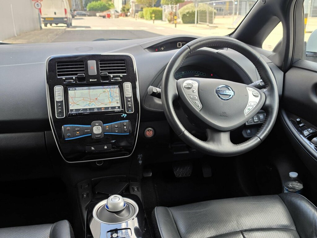 Nissan Leaf 30Kw Tekna With 3.3Kw Charger And Bose Audio Sat Red #25