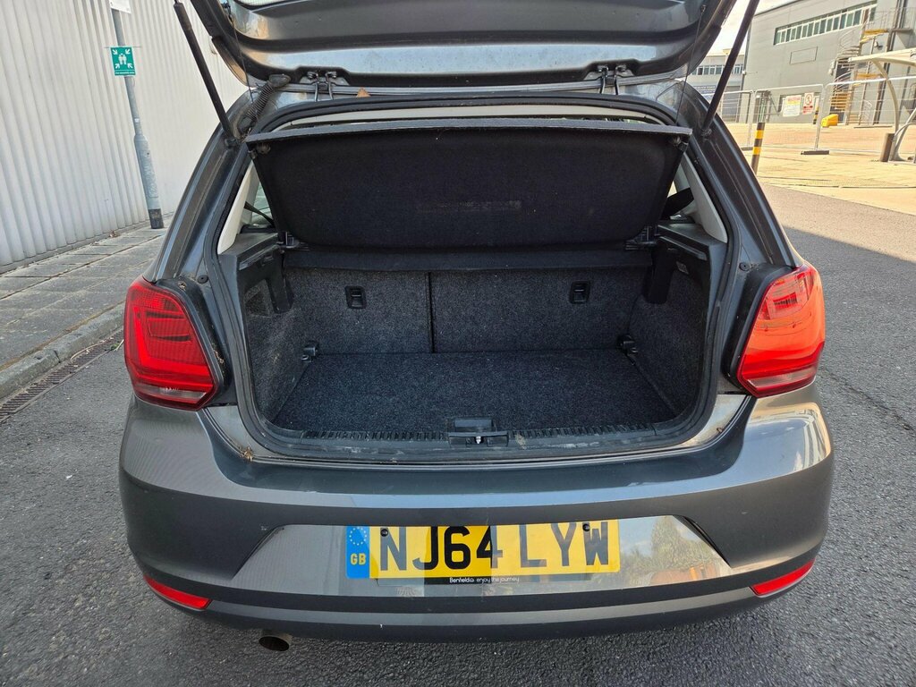 Volkswagen Polo 1.0 Se 74 Bhp Red #28