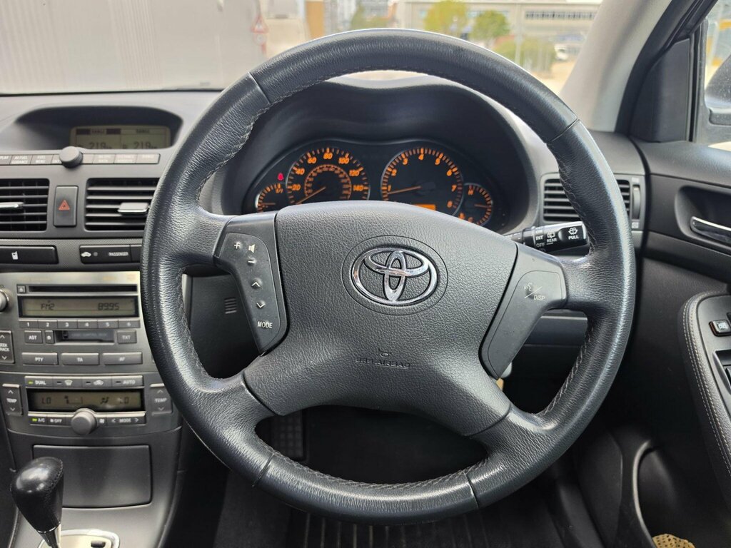 Toyota Avensis Blue #42