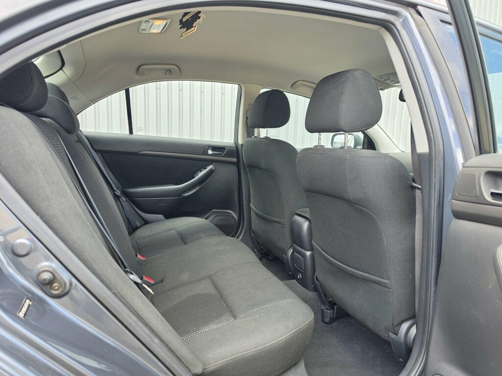 Toyota Avensis Blue #29