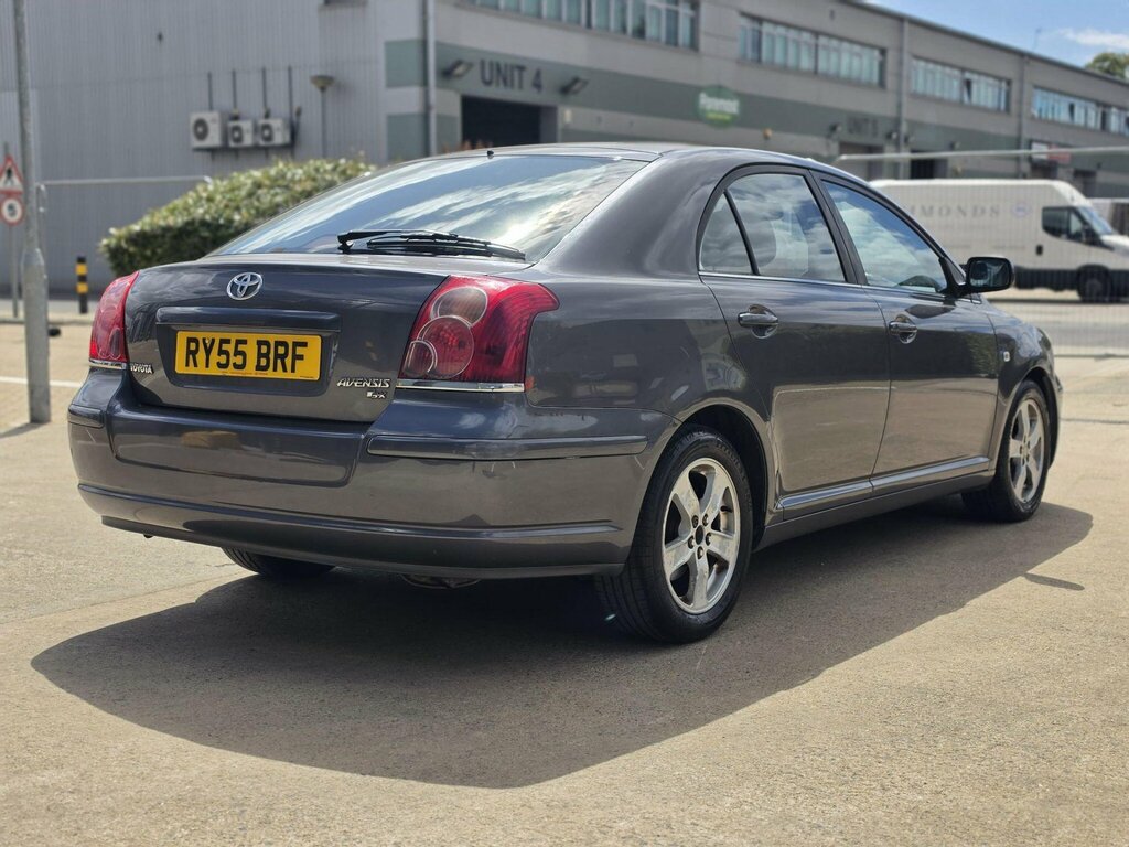 Toyota Avensis Blue #14