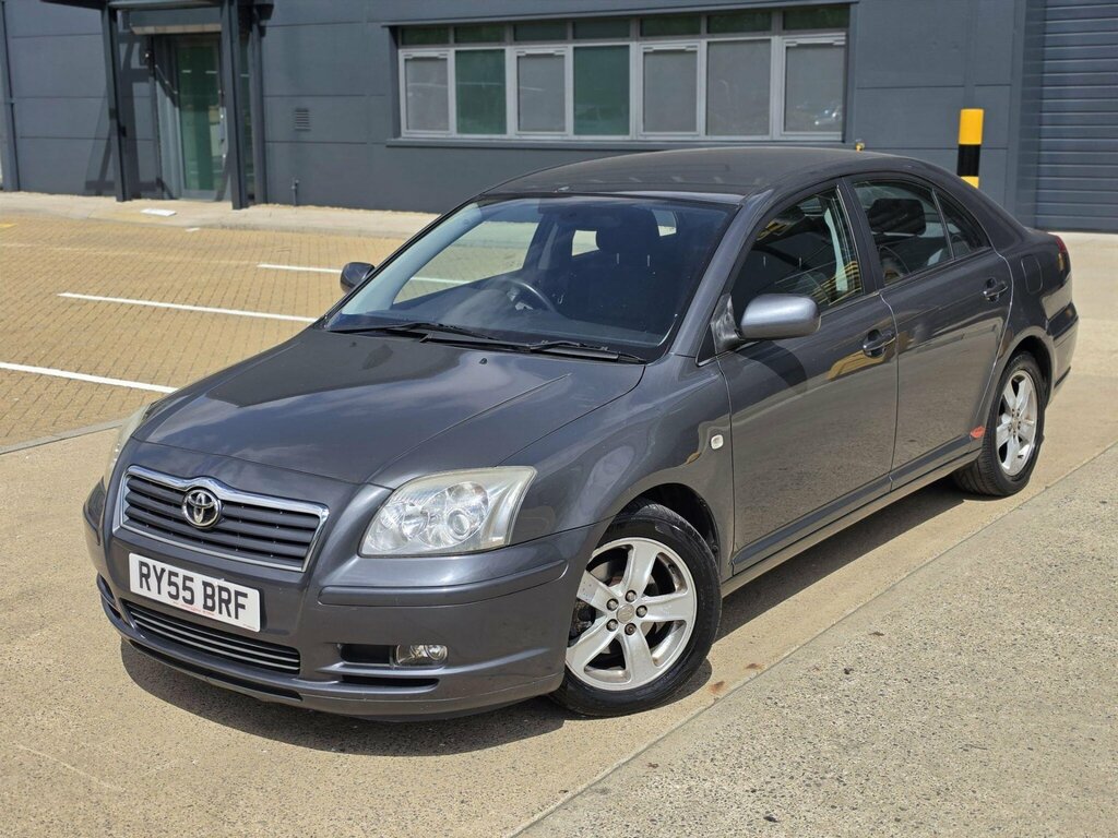 Toyota Avensis Blue #8