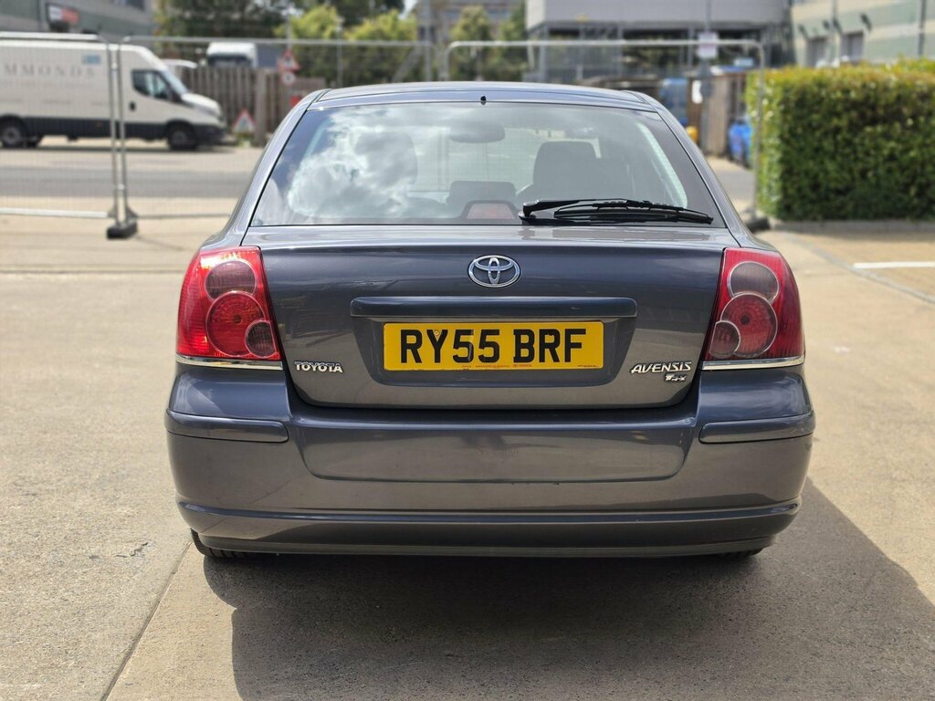 Toyota Avensis Blue #15