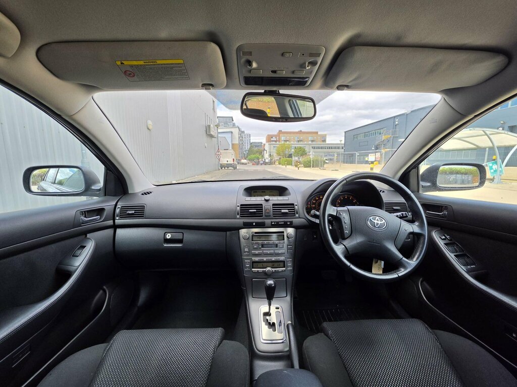 Toyota Avensis Blue #35