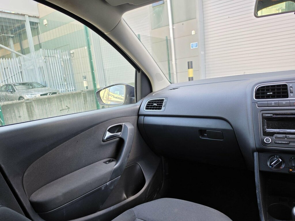 Volkswagen Polo 1.4 Match Black #23
