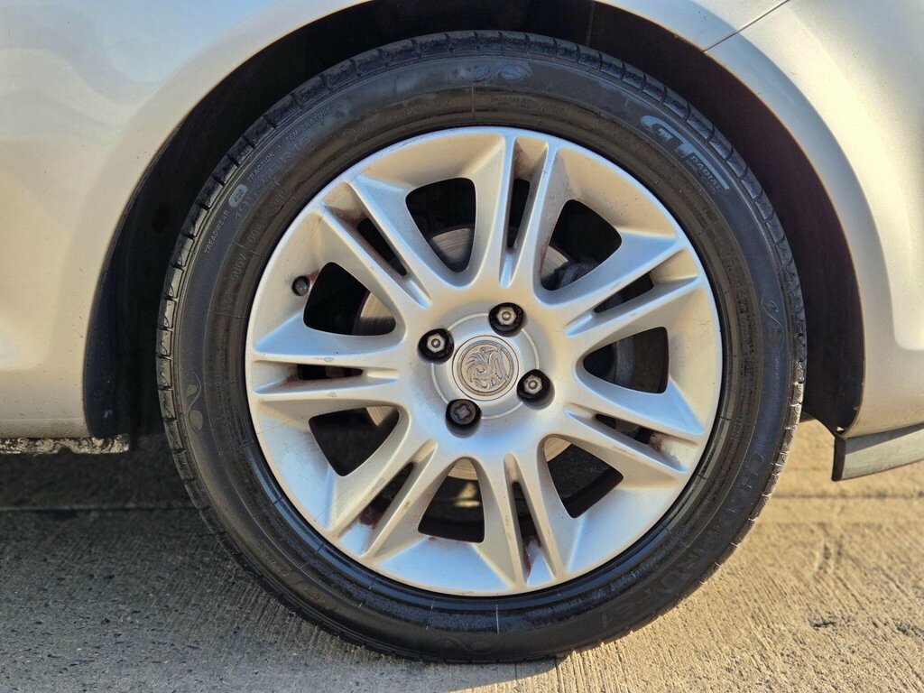 Vauxhall Corsa Club Ac 16V 5-Door Gold #43