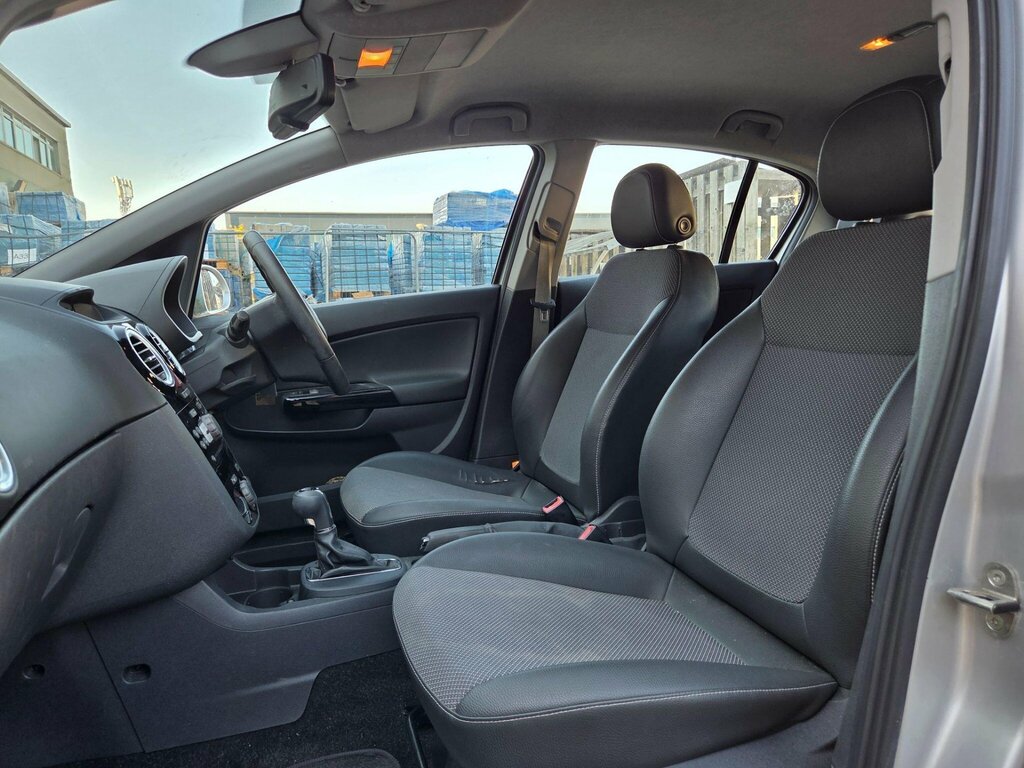 Vauxhall Corsa Club Ac 16V 5-Door Gold #23
