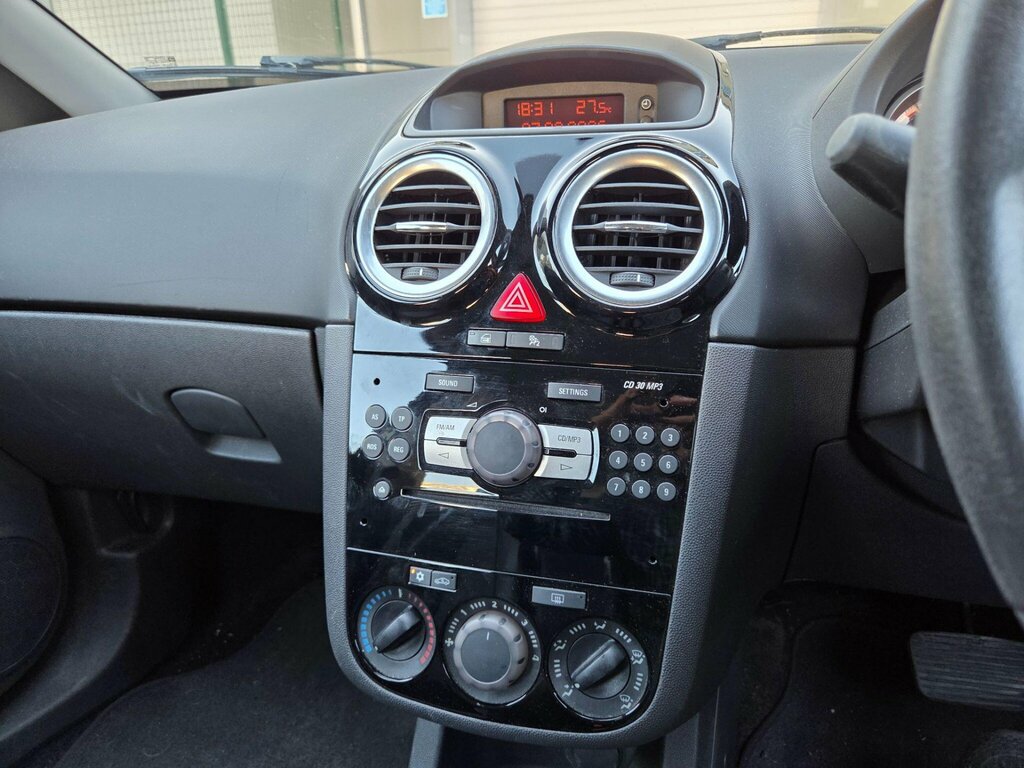 Vauxhall Corsa Club Ac 16V 5-Door Gold #35