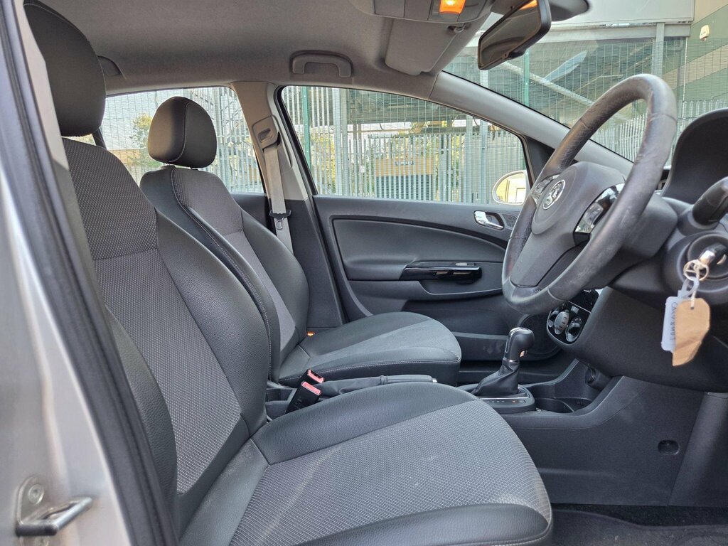 Vauxhall Corsa Club Ac 16V 5-Door Gold #18