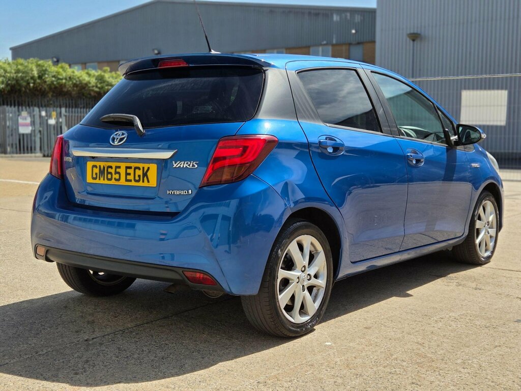 Toyota Yaris Icon 1.5 Hybrid #12