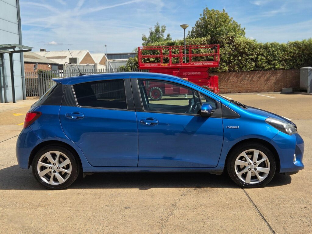 Toyota Yaris Icon 1.5 Hybrid #11