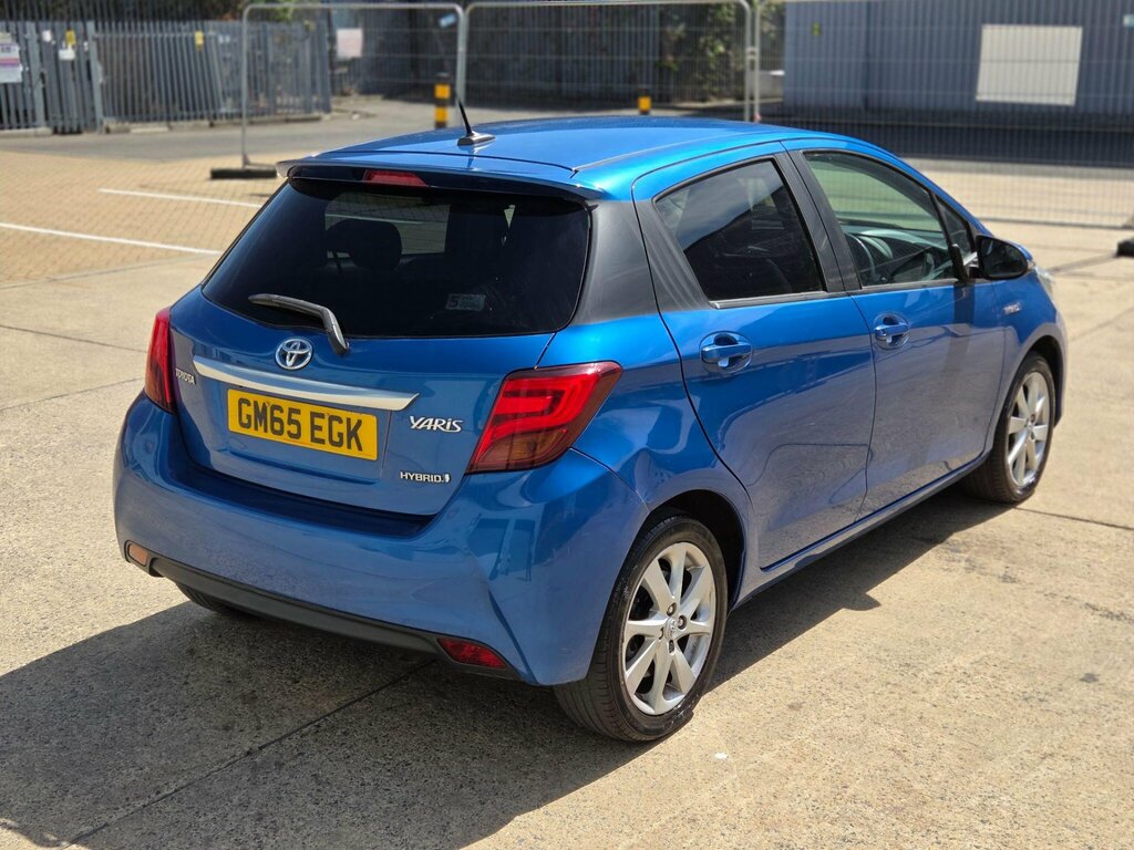 Toyota Yaris Icon 1.5 Hybrid #13