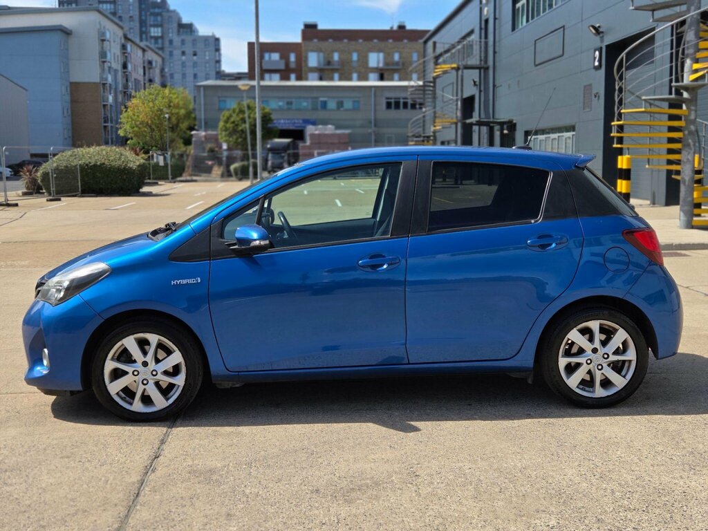 Toyota Yaris Icon 1.5 Hybrid #16