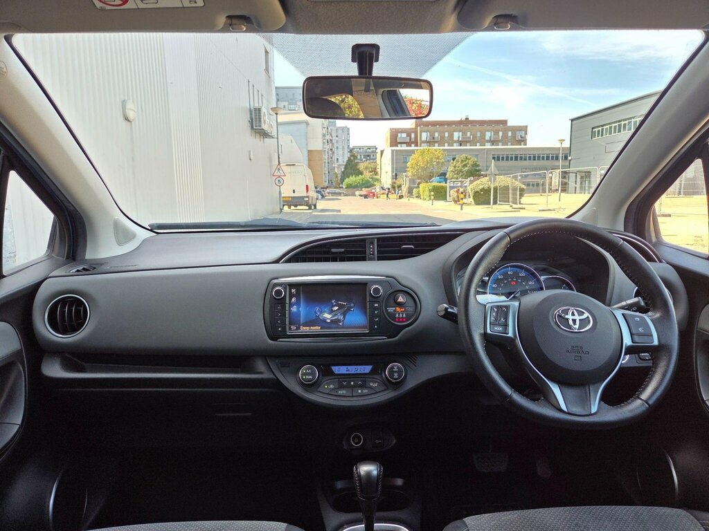 Toyota Yaris 1.5 Vvt-h Sport E-cvt Euro 6 Blue #4
