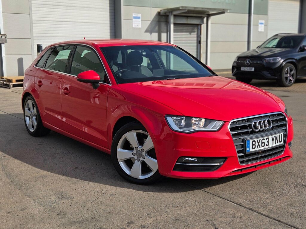 Audi A3 1.4 Tfsi Sport Sportback Euro 5 Ss Red